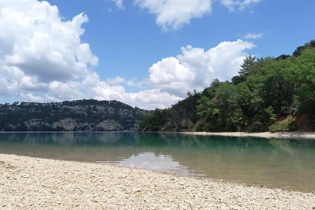 House Of Magic Lake Gréoux-les-Bains المظهر الخارجي الصورة